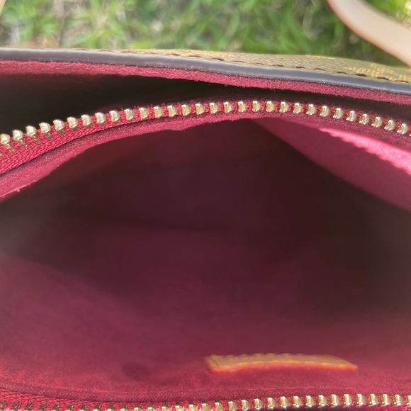 Louis vuttion hand bag - Picture 3 of 8